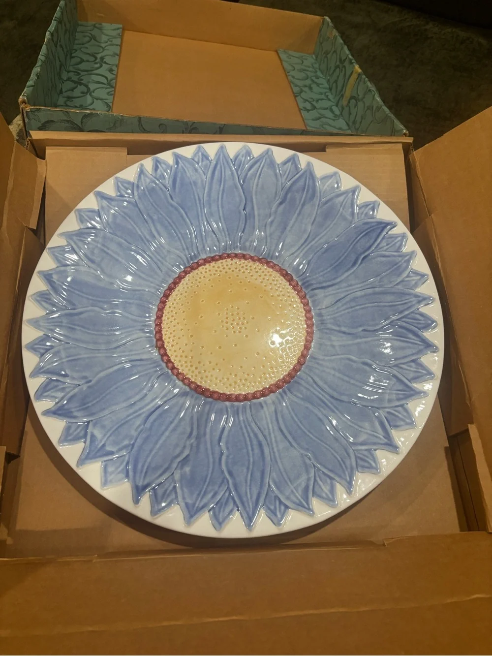 PFALTZGRAFF DAHLIA ROUND LARGE PLATTER 15
